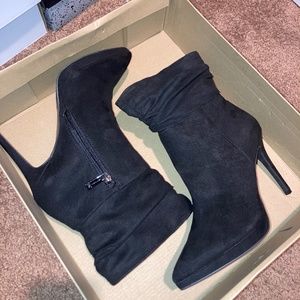 JESSICA SIMPSON GAIVEN PLATFORM BOOTIE